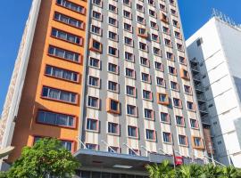 Ibis Saigon Airport: Ho Chi Minh Kenti şehrinde bir otel
