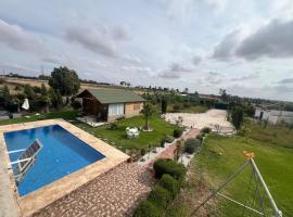 Peaceful Farm Villa with Private Pool & Garden, khách sạn ở El Jadida