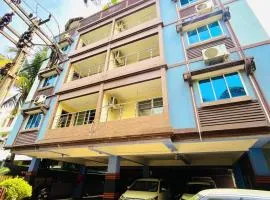 IR Luxuria Hotel, Guwahati