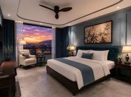 The Lumina Premium Hotel