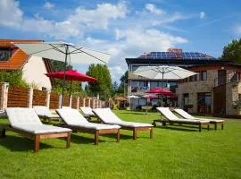 Pole Position Beach Hotel