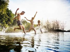 SeeLaVie - Tiny Houses am Mattsee, hotel en Mattsee