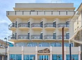 Hotel Dei Cesari - Fronte Mare - Breakfast XXL fino alle 12