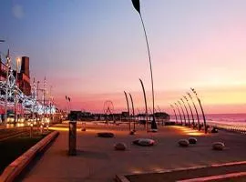 Las Palmas Hotel by the Sea