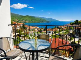 Apartments NOCE - Premium Lake View,位于奥赫里德的酒店