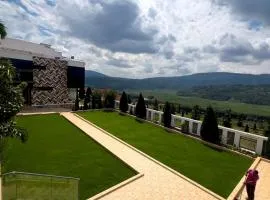 Plenty Residence by Splendid Hotel, Retreat & Group Stay Near Kigali
