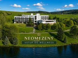Hotel Adamantino, hotel em Luhačovice