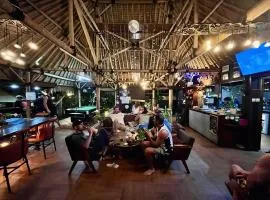 Ombak Resort at Ekas , a luxury surf and kite destination, Close to Inside Ekas beach