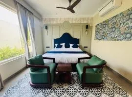 Hotel Lotus castle