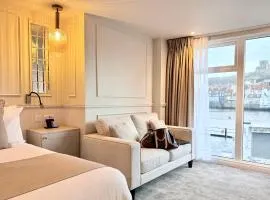 Number 3 Pier Road Suites