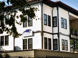 Mor Salkım Konağı