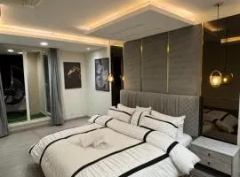 GOLD CREST - Luxury Serviced Apartments DHA Phase 4 Lahore