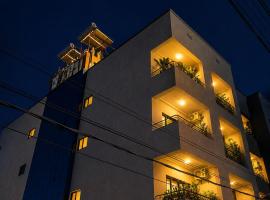 KIGALI GOLDEN VILLA RESORTs WITH SWIMMING POOL، فندق في كيغالي