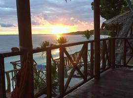 Nini's Beach Bungalows, hotel in Bira