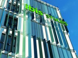 IBIS STYLES MUENCHEN AIRPORT, hotel di Munchen