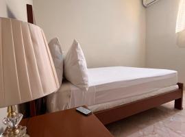 Darlouis hotel bar piscine, khách sạn ở Cap Haïtien