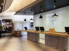 Hotel ibis Lisboa Jose Malhoa, hotel en Lisboa