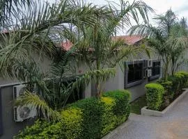 Pakaya Lodge