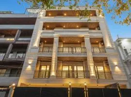 Alaya Stays Luxora Suites, Golf Course Rd near galleria