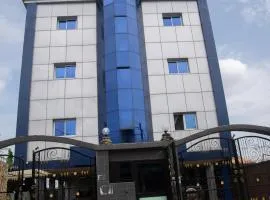 Champion Hotel