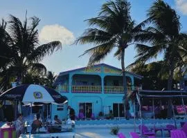Barefoot Beach Belize