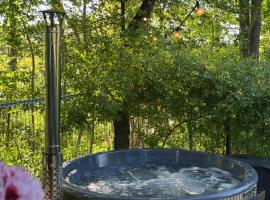 Silver Bungalow, hotell i Săcele