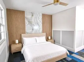 The Lake Hills Motel
