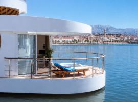 Luxury Floating Apartment - Amor – hotel w Splicie