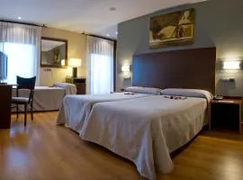 SNÖ Hotel Ciudad de Sabiñánigo
