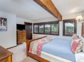 Manitou Lodge 4 by Alpine Lodging Telluride