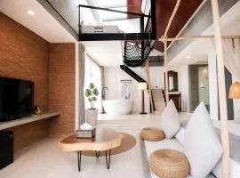 YOLO Bangkok Boutique Hotel