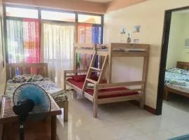Larosa Hostel Puerto Princesa