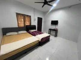 OYO 91220 D Inai Roomstay