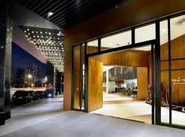 Aeris International Hotel