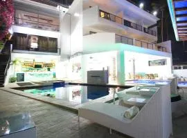 Manarra Sea View Resort