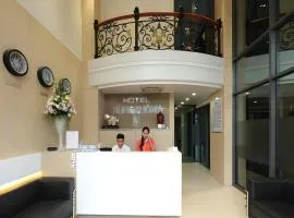 Hung Cuong Hotel