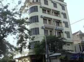 Ha Noi Quang Binh Hotel
