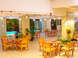 Easy Monday Pool Capsule Hotel - Old Town Bangkok, hotelli Bangkokissa