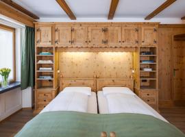 Hotel Alpina, hotel in Zernez