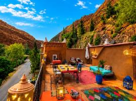 Auberge La Fibule Du Dades, ξενοδοχείο σε Aït Idaïr