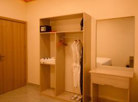 Maako Retreats, hotel a Milandu