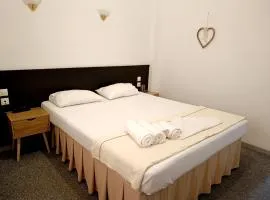 Galanopoulos Hotel
