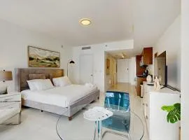 SKY Studio Icon Brickell