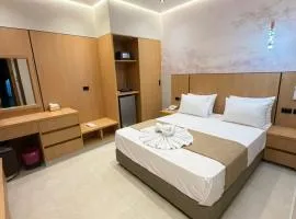 Royal Hotel