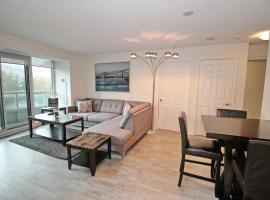 Luxury 2Br Condo Entertainment District Downtown CN Tower View Balcony Pool & Hot Tub, hotel em Toronto