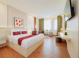 RedDoorz Premium near Paris Van Java Mall, hotel di Bandung