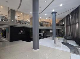 WL Hotel Maputo 2 - Central: Maputo şehrinde bir otel