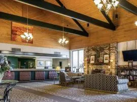 Quality Inn & Suites Escanaba North