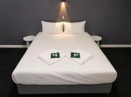 Tintinara Hotel
