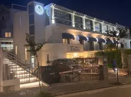 Bougainville Luxury Boutique Hotel